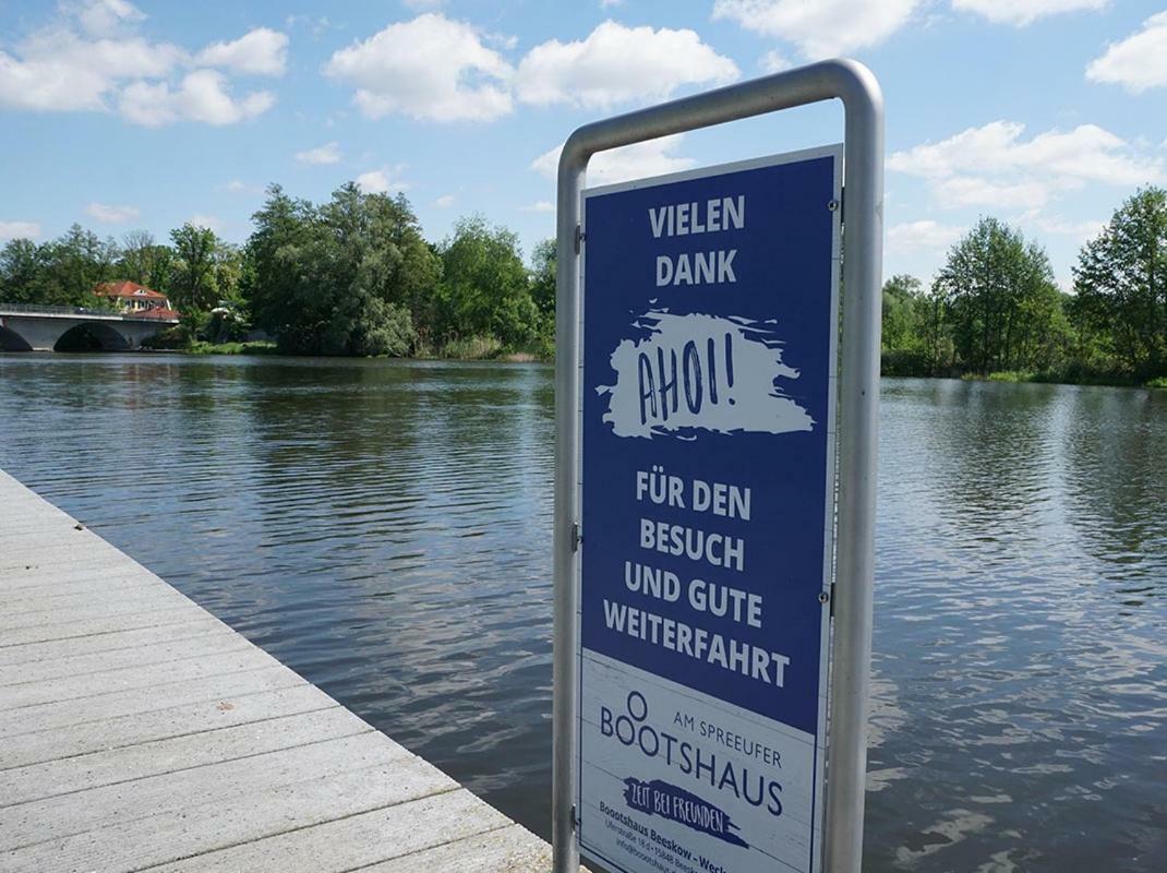 Boootshaus - Am Spreeufer Hotell Beeskow Exteriör bild