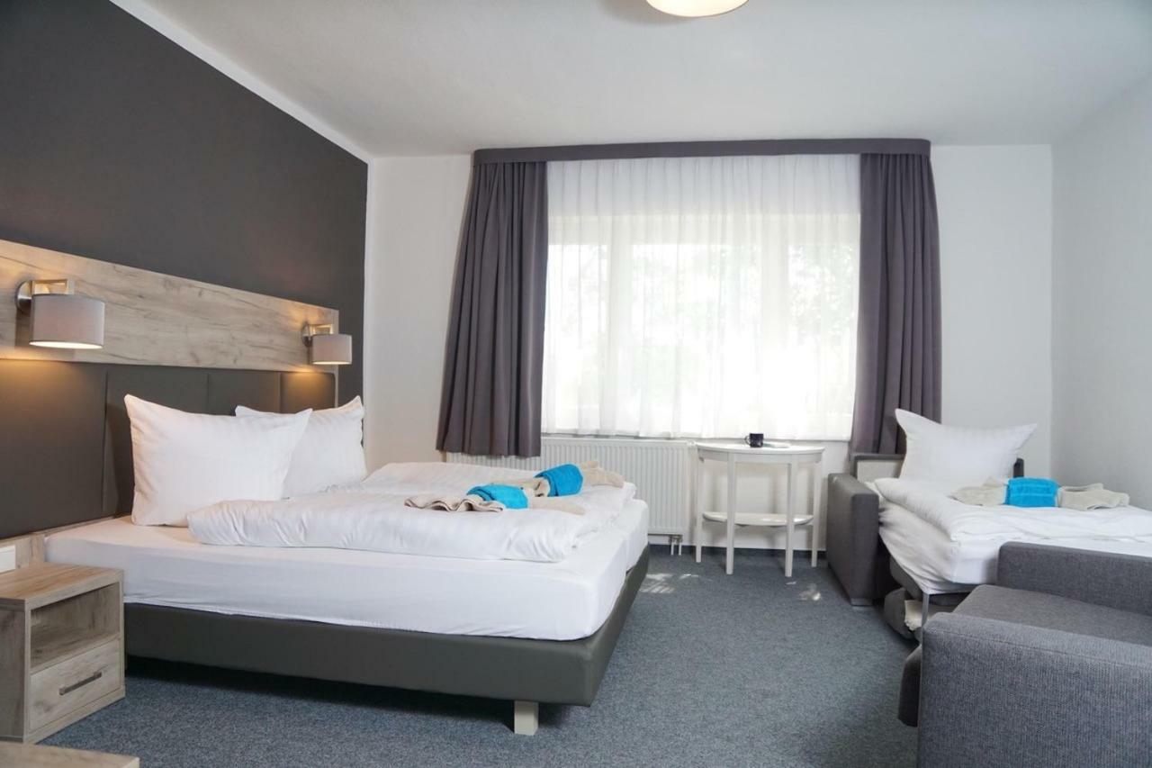 Boootshaus - Am Spreeufer Hotell Beeskow Exteriör bild